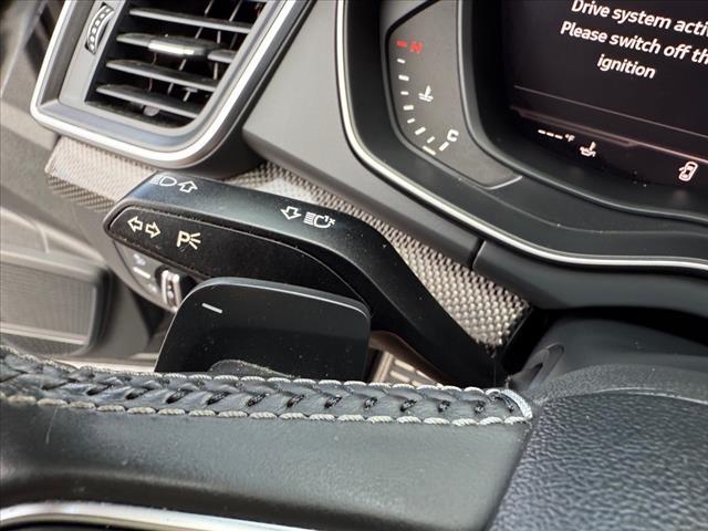 Photo of 2018 Black Audi SQ5