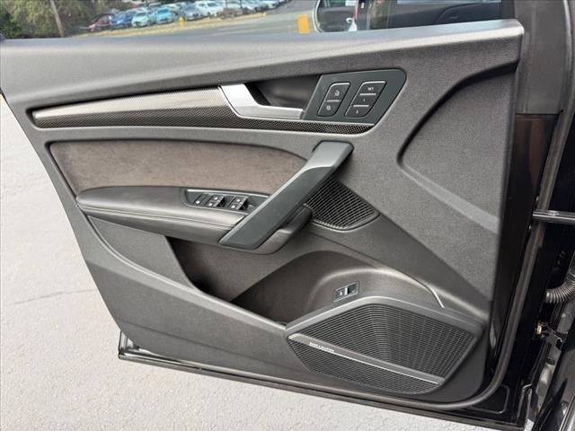 Photo of 2018 Black Audi SQ5