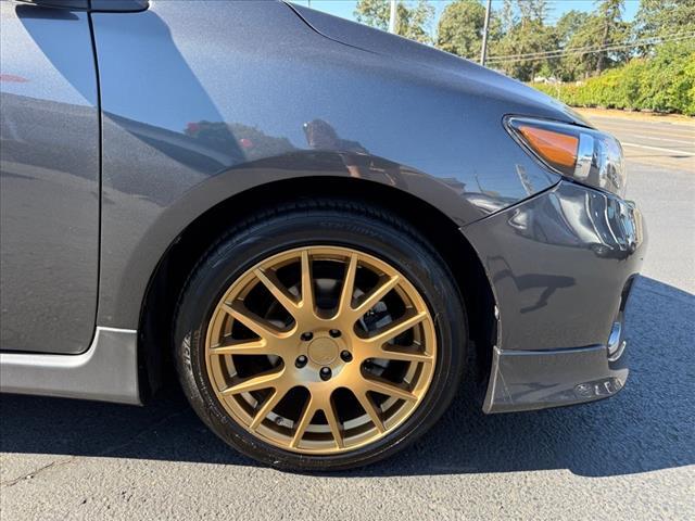 Photo of 2013 Magnetic Gray Metallic Toyota Corolla