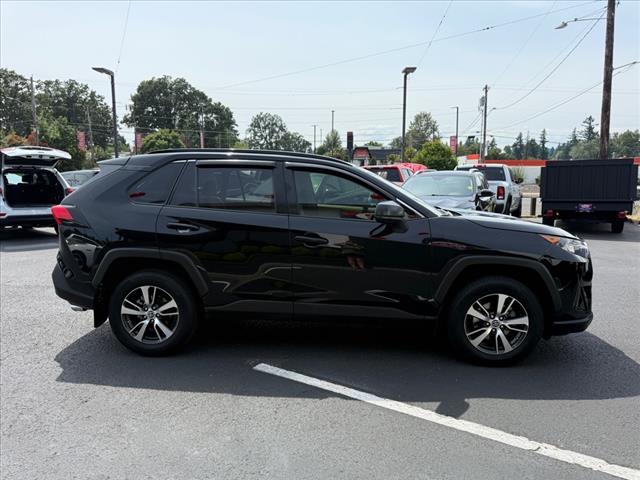 Photo of 2019 Midnight Black Metallic Toyota RAV4