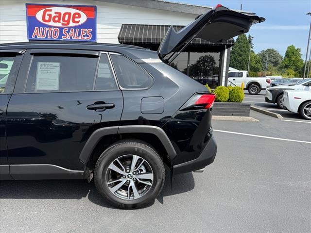 Photo of 2019 Midnight Black Metallic Toyota RAV4