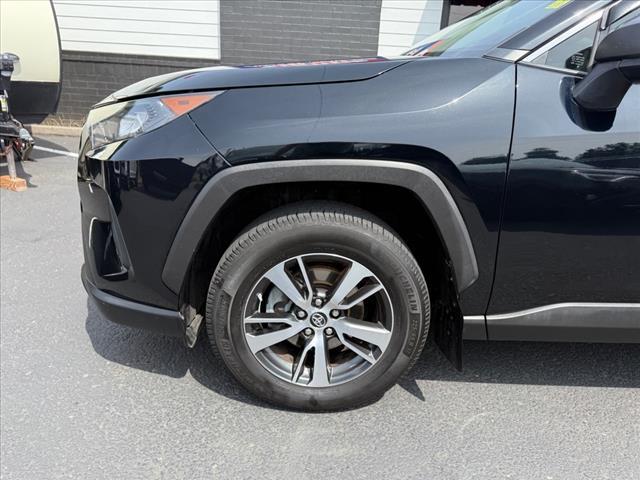 Photo of 2019 Midnight Black Metallic Toyota RAV4