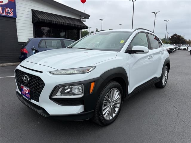 Photo of 2018 Chalk White Hyundai KONA