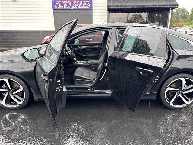 Photo of 2020 Crystal Black Pearl Honda Accord