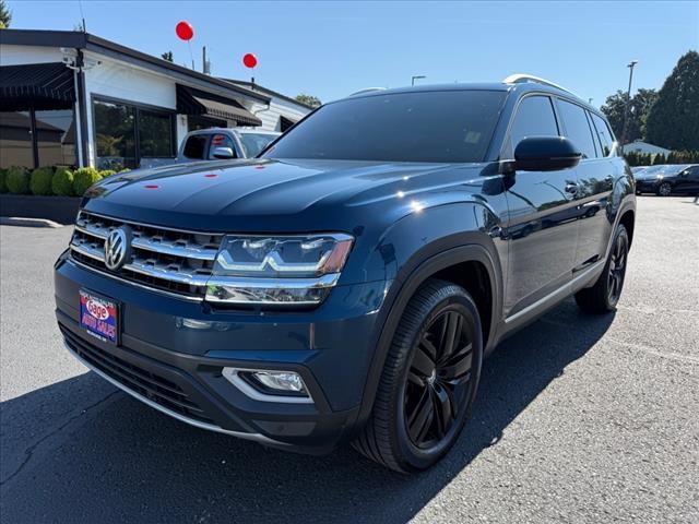 Photo of 2018 Tourmaline Blue Metallic Volkswagen Atlas