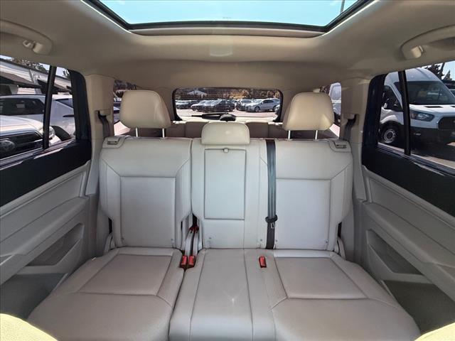 Photo of 2018 Tourmaline Blue Metallic Volkswagen Atlas