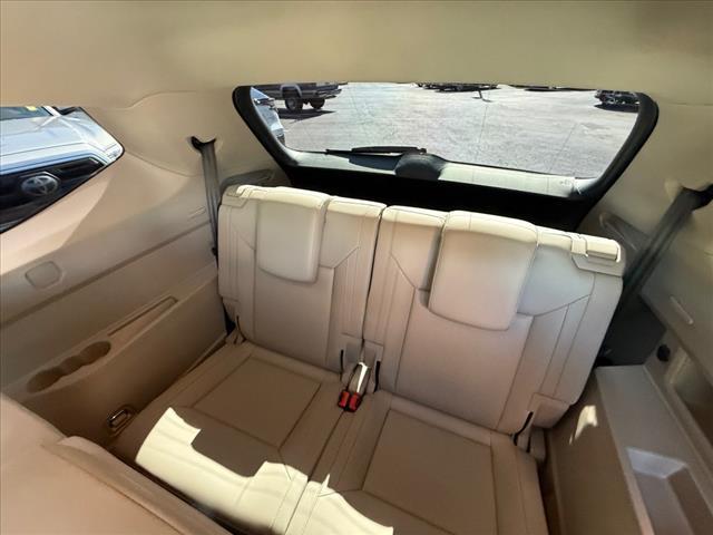 Photo of 2018 Tourmaline Blue Metallic Volkswagen Atlas