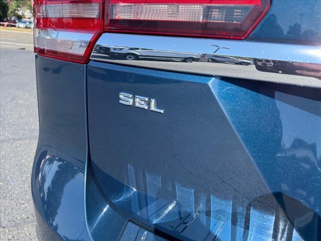 Photo of 2018 Tourmaline Blue Metallic Volkswagen Atlas