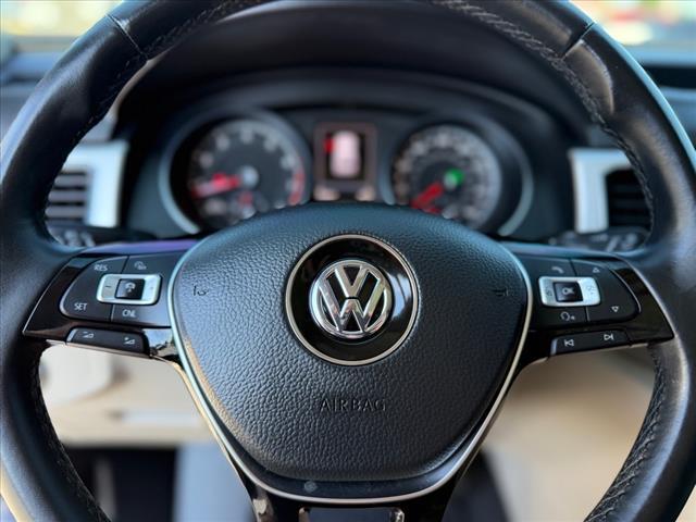 Photo of 2018 Tourmaline Blue Metallic Volkswagen Atlas
