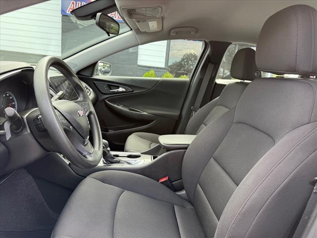 Photo of 2021 Shadow Gray Metallic Chevrolet Malibu