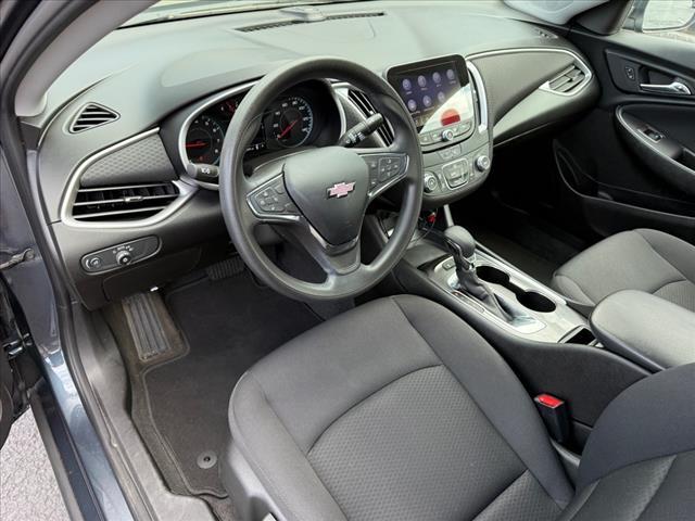 Photo of 2021 Shadow Gray Metallic Chevrolet Malibu