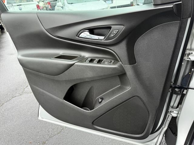 Photo of 2021 Silver Chevrolet Equinox