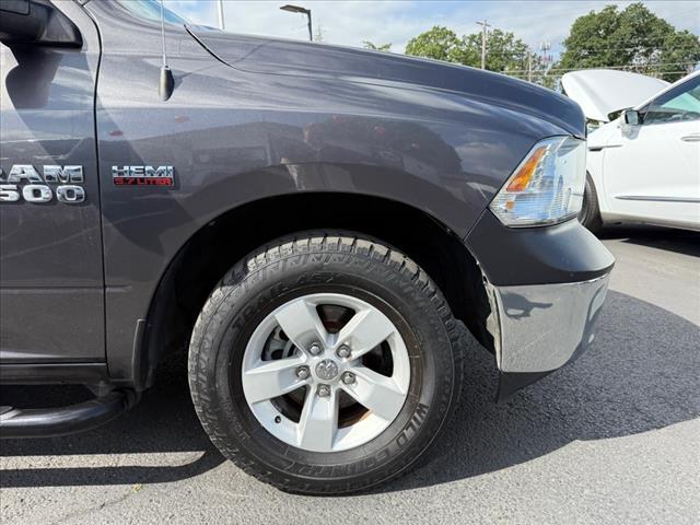 Photo of 2017 Granite Crystal Metallic Clearcoat RAM 1500