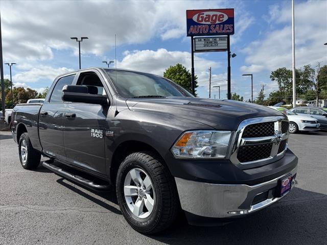 Photo of 2017 Granite Crystal Metallic Clearcoat RAM 1500