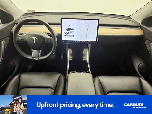 Photo of 2020 White Tesla Model Y