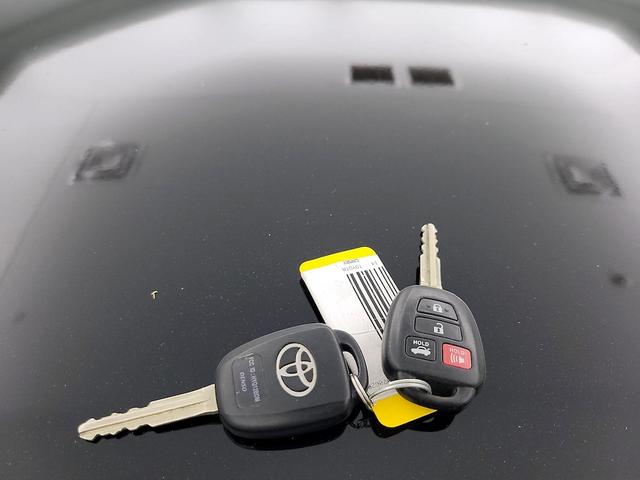 Photo of 2014 Black Toyota Camry