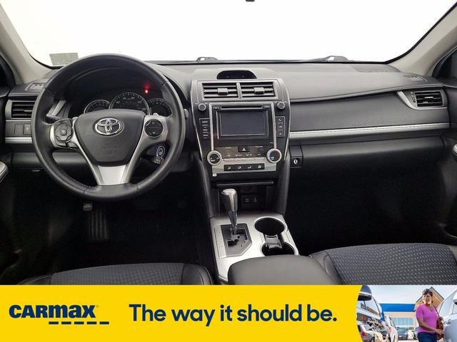Photo of 2014 Black Toyota Camry