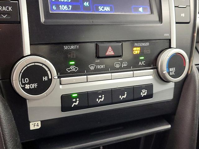 Photo of 2014 Black Toyota Camry