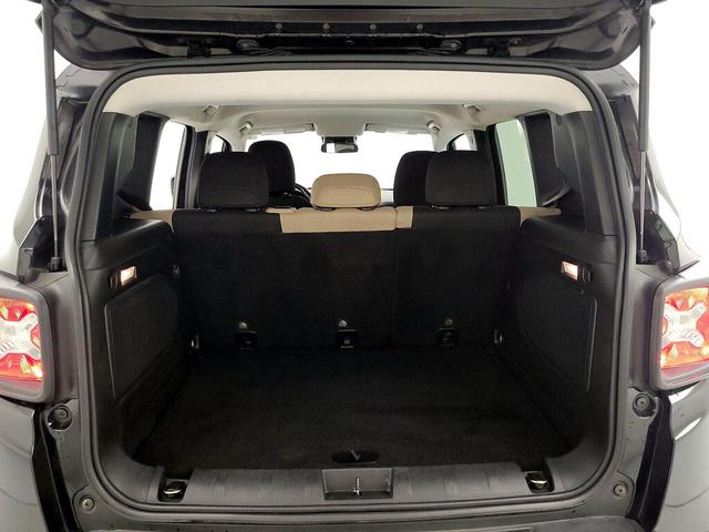 Photo of 2015 Black Jeep Renegade