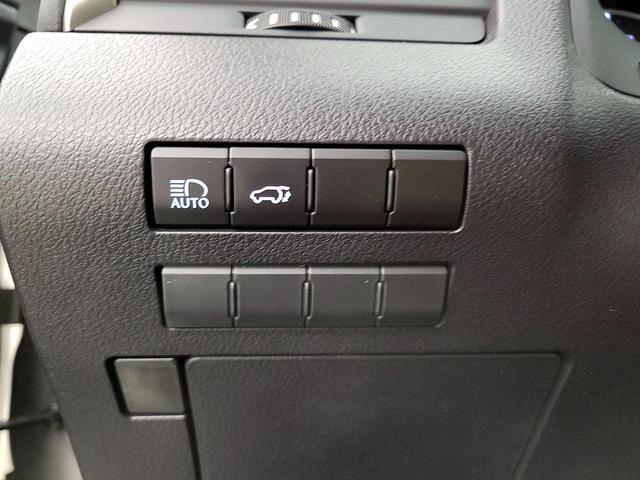 Photo of 2022 Gold Lexus RX 350
