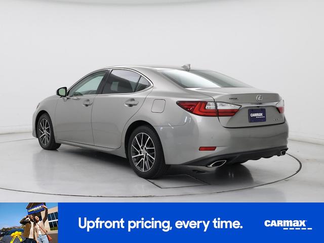 Photo of 2017 Silver Lexus ES 350