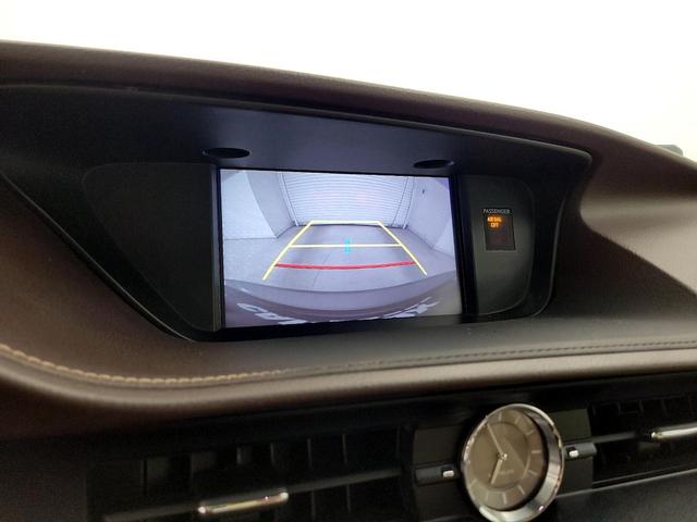 Photo of 2017 Silver Lexus ES 350