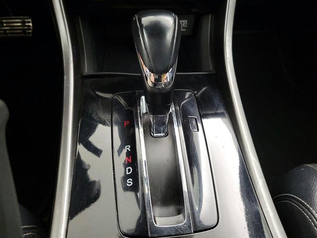 Photo of 2016 Red Honda Accord