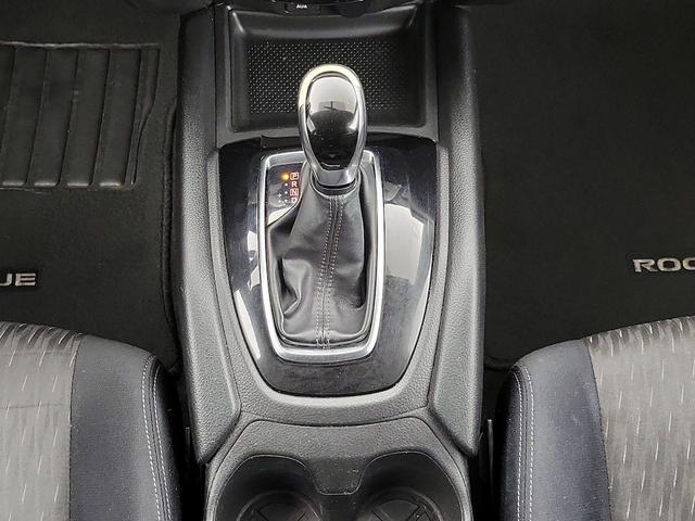 Photo of 2017 Blue Nissan Rogue