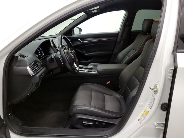 Photo of 2019 White Honda Accord
