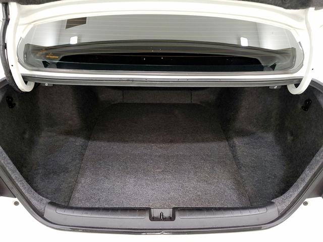 Photo of 2019 White Honda Accord