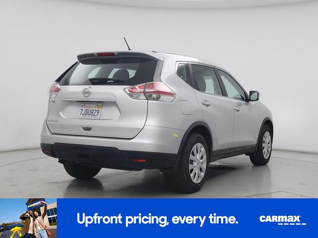 Photo of 2015 Silver Nissan Rogue