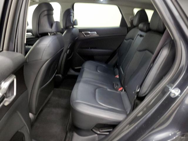 Photo of 2023 Gray Kia Sportage Hybrid