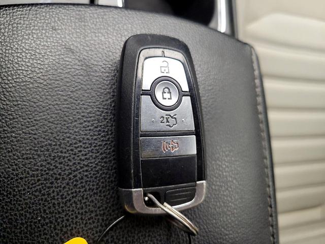 Photo of 2017 Gray Ford Fusion