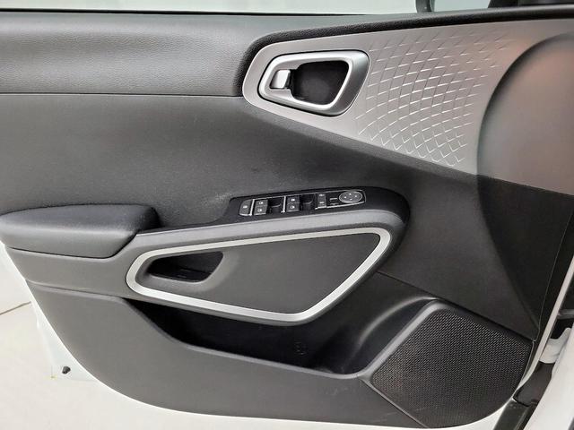 Photo of 2020 White Kia Soul