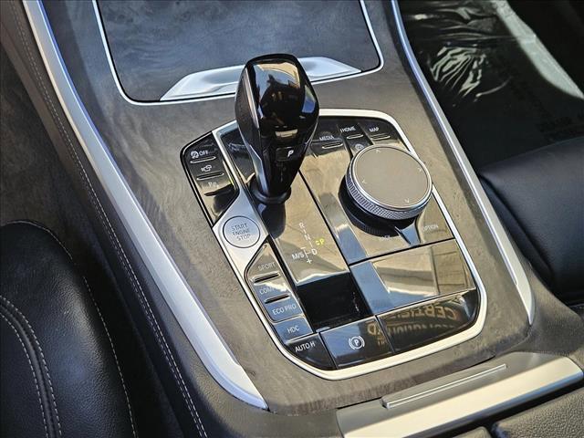 Photo of 2022 Mineral White Metallic BMW X5