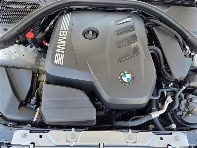 Photo of 2025 Alpine White BMW 330
