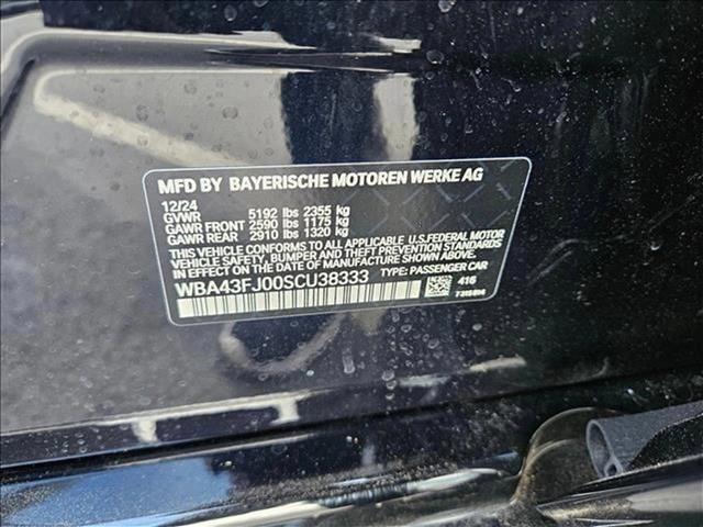 Photo of 2025 Carbon Black Metallic BMW 530