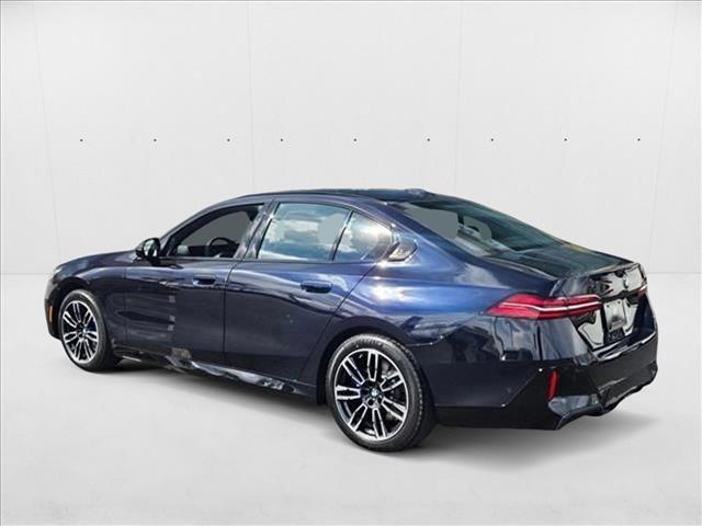 Photo of 2025 Carbon Black Metallic BMW 530