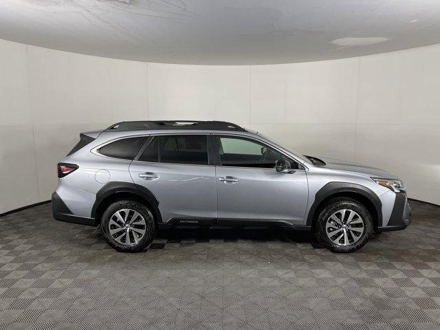 Photo of 2025 Ice Silver Metallic Subaru Outback