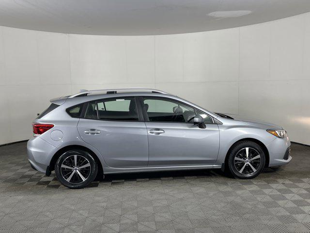 Photo of 2023 Ice Silver Metallic Subaru Impreza