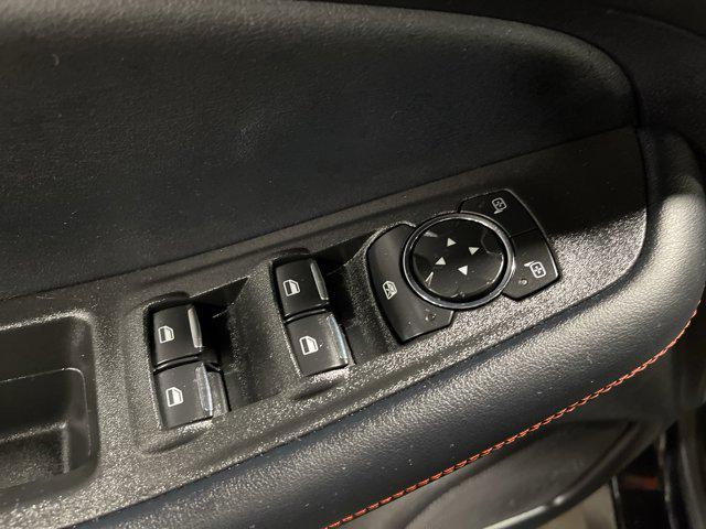 Photo of 2022 Agate Black Metallic Ford Edge