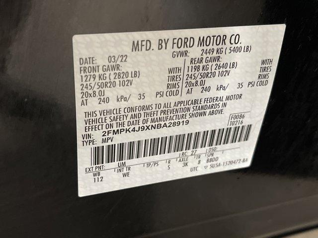 Photo of 2022 Agate Black Metallic Ford Edge
