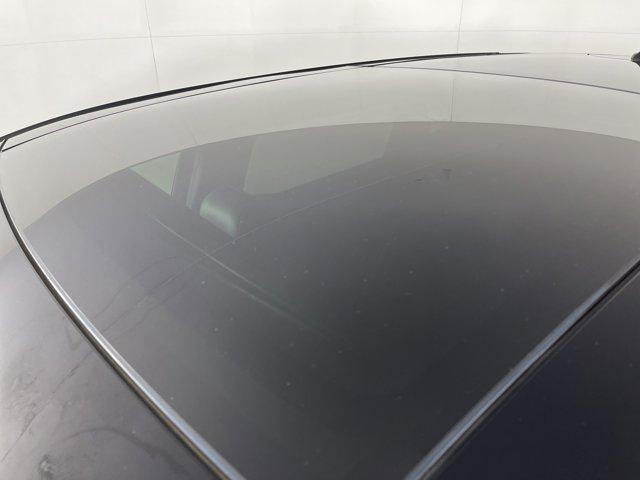 Photo of 2022 Agate Black Metallic Ford Edge