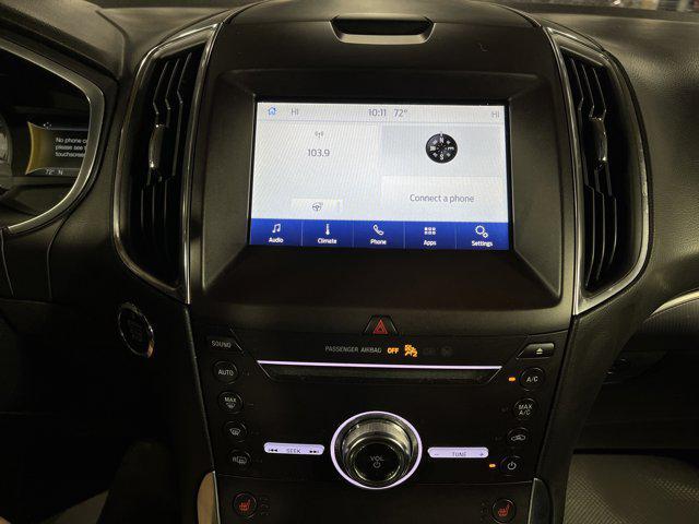 Photo of 2019 Ingot Silver Metallic Ford Edge