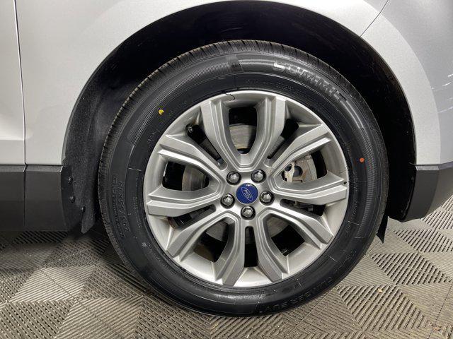 Photo of 2019 Ingot Silver Metallic Ford Edge