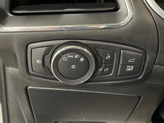 Photo of 2019 Ingot Silver Metallic Ford Edge