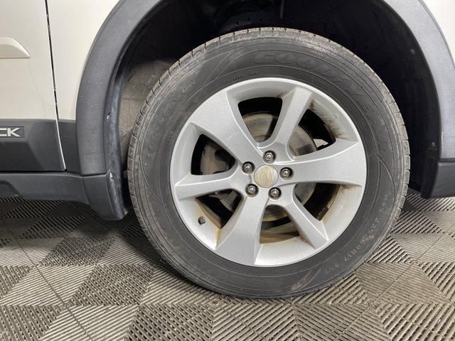 Photo of 2014 Satin White Pearl Subaru Outback