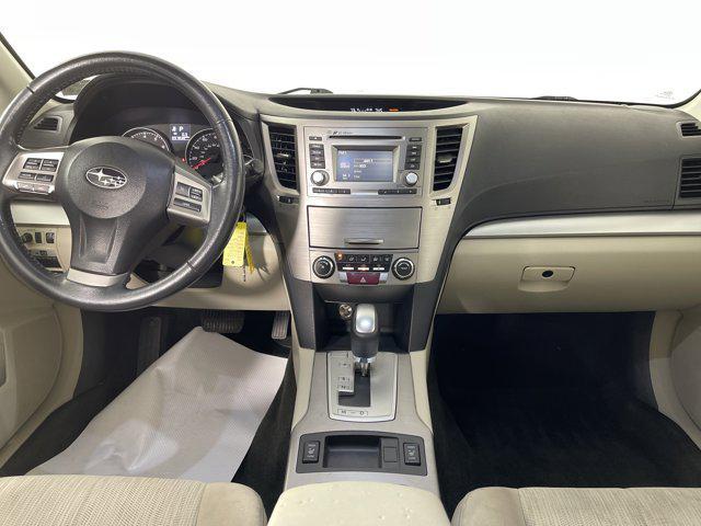 Photo of 2014 Satin White Pearl Subaru Outback