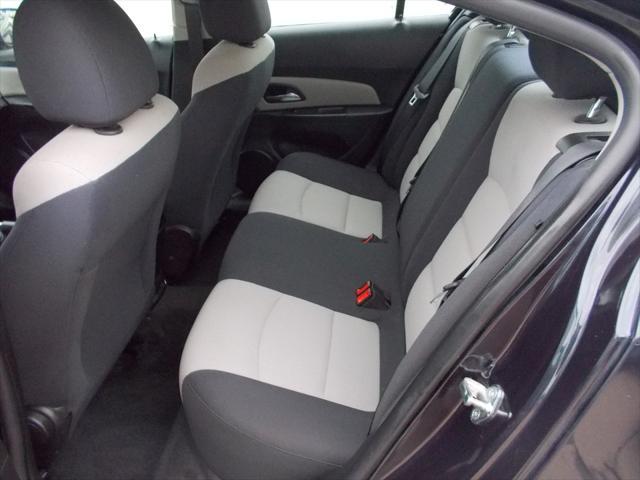 Photo of 2015 Blue Ray Metallic Chevrolet Cruze