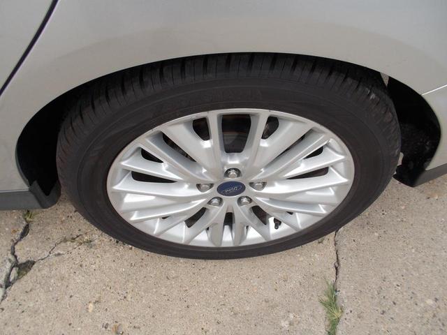 Photo of 2017 Ingot Silver Metallic Ford Focus